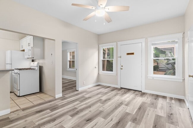 Photo - 119 Orange Ave Unit 06