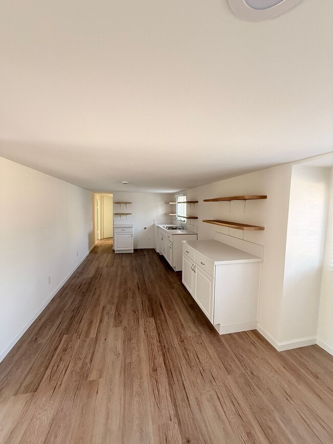 Building Photo - 3506 Crestmore Rd Rental