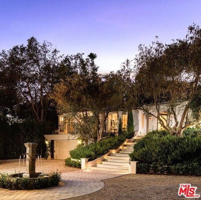 Photo - 9161 Hazen Dr House