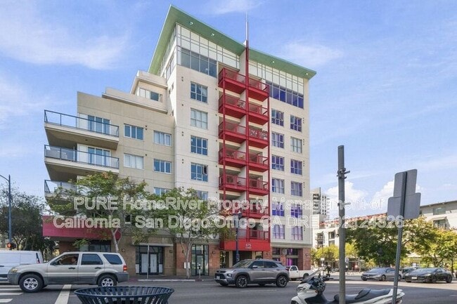 Building Photo - 875 G St