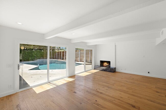 Photo - 273 Cecil Pl