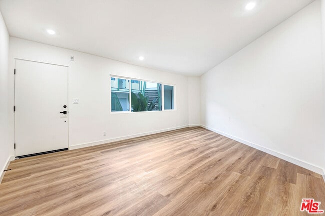 Photo - 16185 Sunset Blvd Unit 4