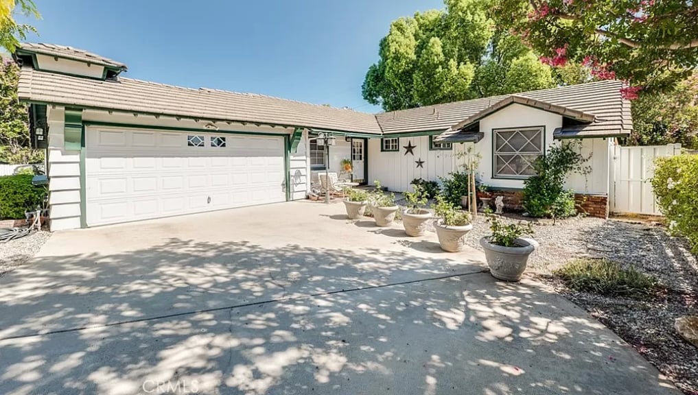 Photo - 18206 Sunburst St