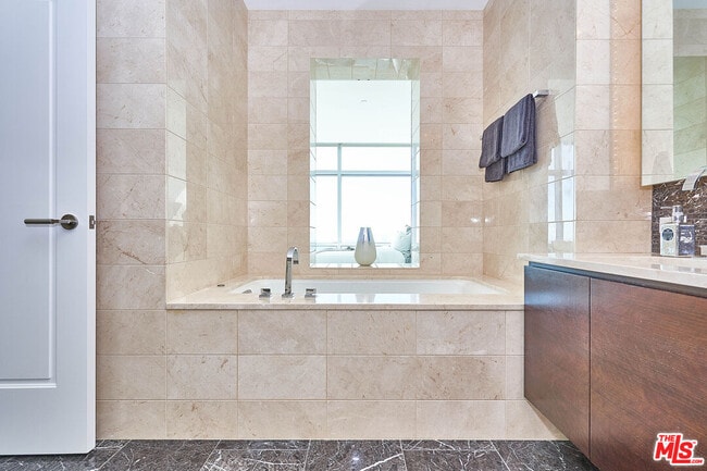 Photo - 900 W Olympic Blvd Unit 37B
