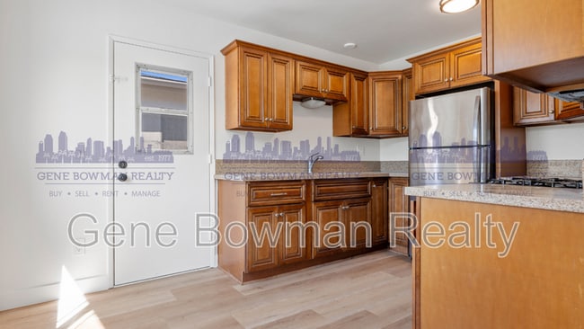 Photo - 781 Cypress Ave