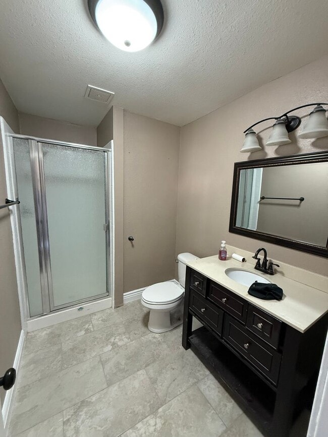 Photo - Beautiful Remodeled Craftsman Home - RENT ME!