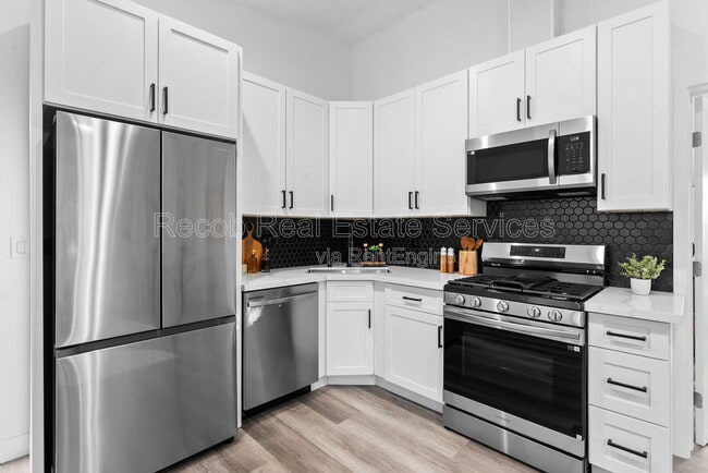 Photo - 832 Desty St Unit 7