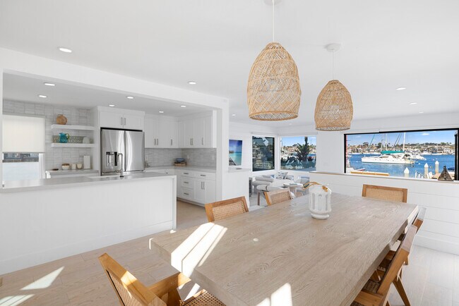 Photo - 1126 E Balboa Blvd