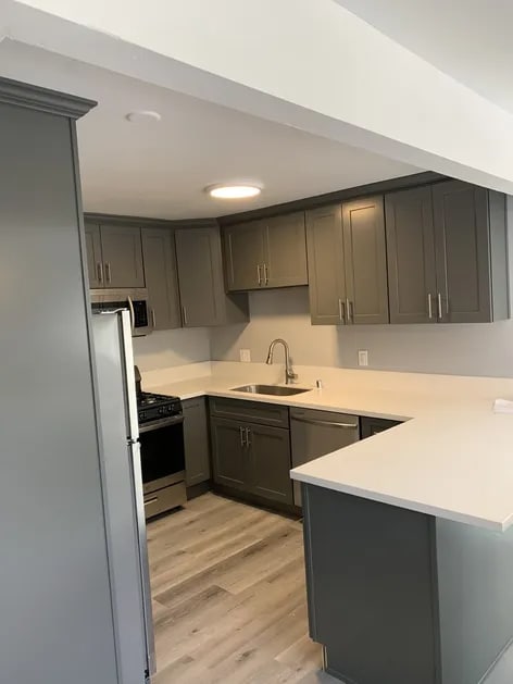 Building Photo - 5914 Streamview Dr Unit 1