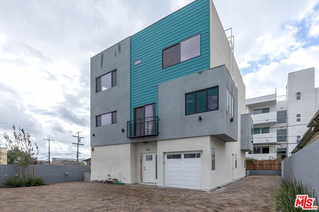 Building Photo - 4806 Elmwood Ave