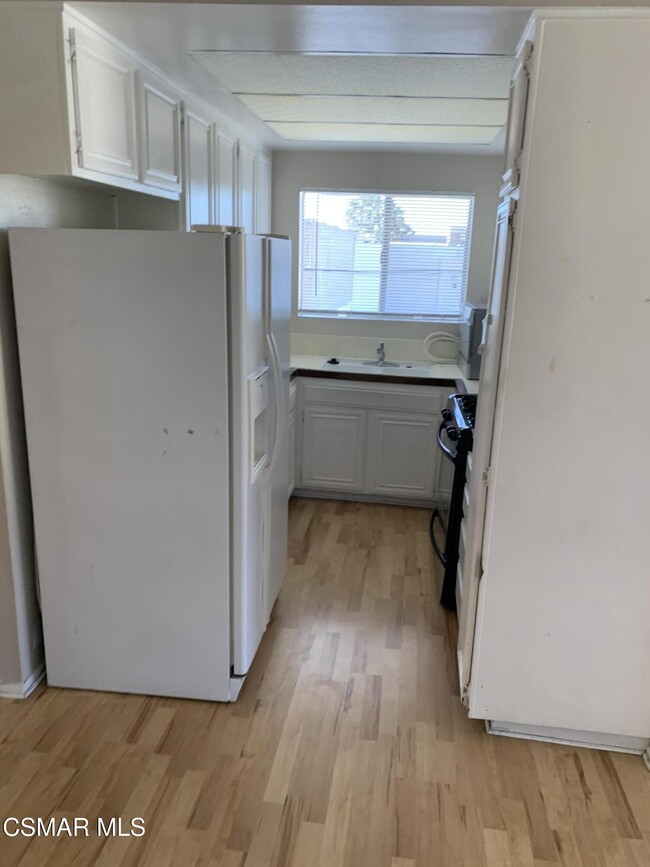 Photo - 2033 Calle La Sombra