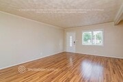 Photo - 736 E Newburgh St