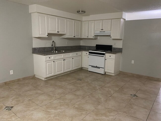 Photo - 6859 Laurel Canyon Blvd Unit 6