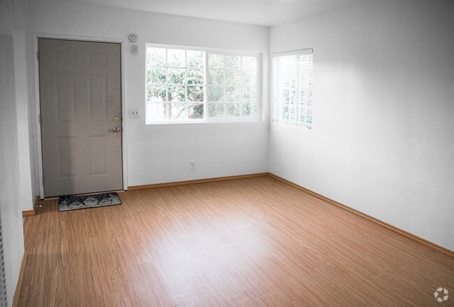 Building Photo - 4417 S Centinela Ave Unit 1 Rental