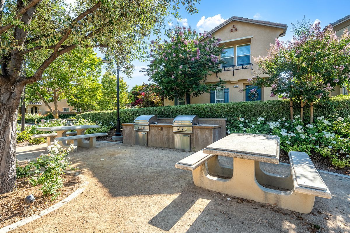 Photo - 7265 Enclave Dr Apartment