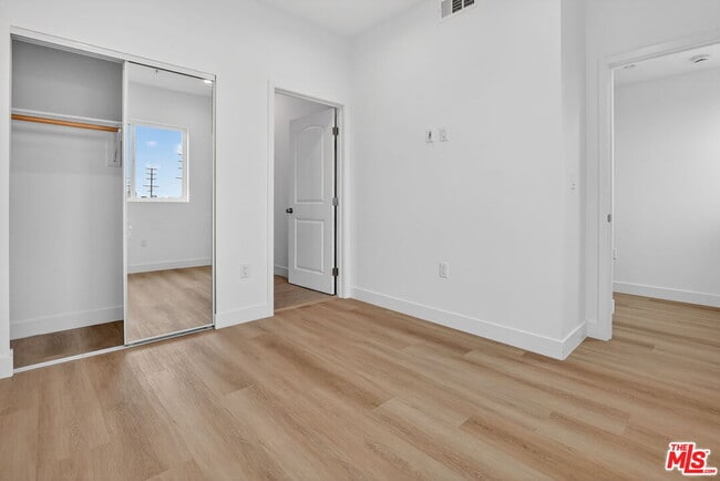 Photo - 11446 Oxnard St Unit 1