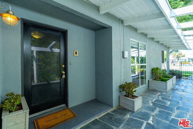 Photo - 5652 Fallbrook Ave