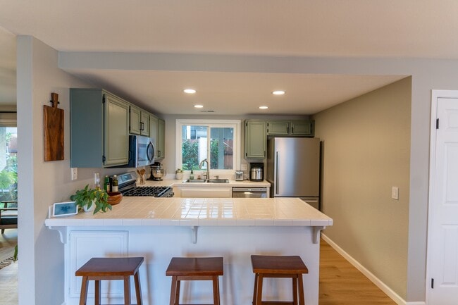 Photo - 1304 Palomar Pl