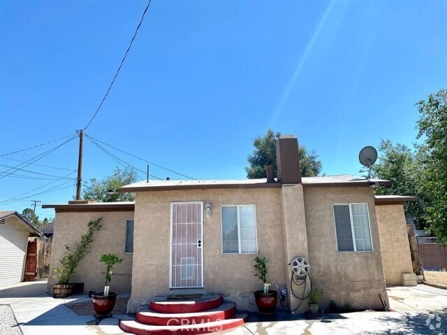 Building Photo - 109 W Fredricks St Rental