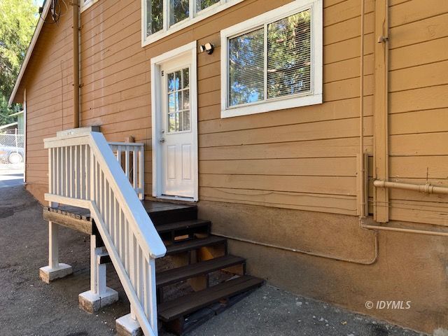 Building Photo - PARK IN THE GARAGE AND WALK TO ALL. URBAN ... Rental