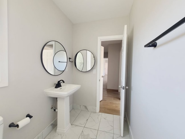 Photo - 9949 Pinewood Ave Unit 06