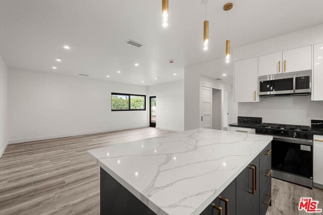 Photo - 1920 S Sherbourne Dr Unit 1920