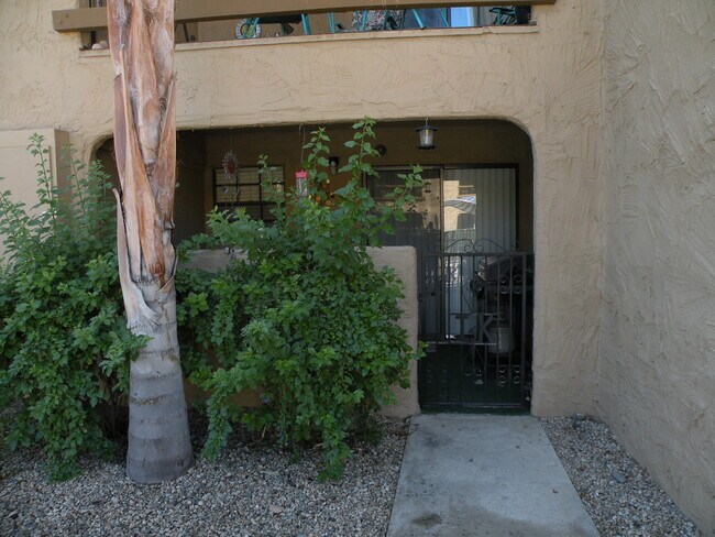 Entrance from back patio. - 5300 E Waverly Dr Unit G3