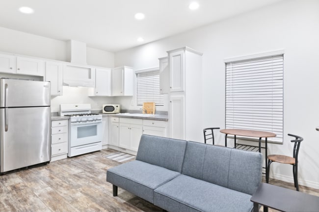 Photo - 35312 Santa Fe St