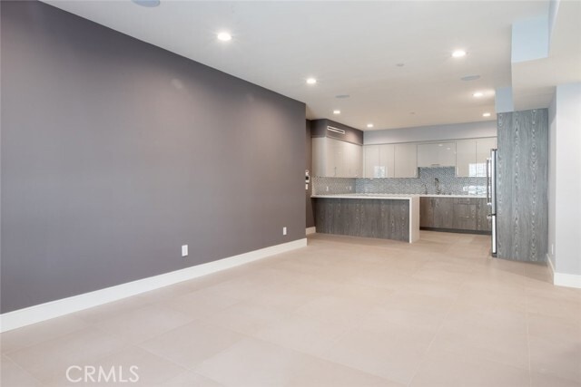 Photo - 2225 Mira Vista Ave Unit 206