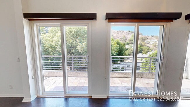 Photo - 3500 Coldwater Canyon Ave