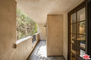 Photo - 850 Croft Ave
