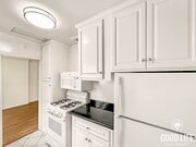 Photo - Beautiful 2BD/1BA Condo Located in Hillcrest! W/ Laundry On-Site and Across The Street From Balbo... Unit 3026 1/2