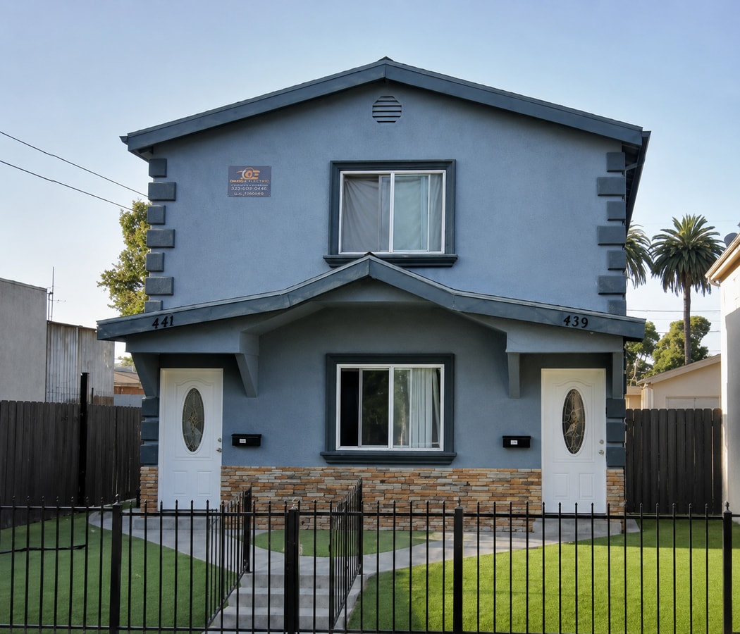 Photo - 441 W 102nd St