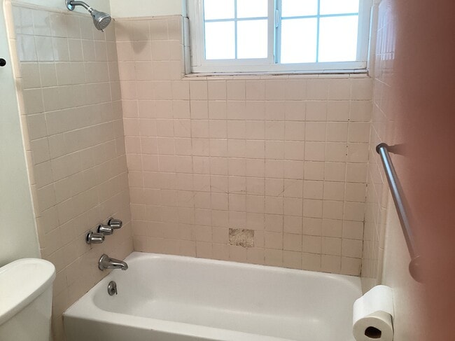 Photo - 248 S Vista Bonita Ave Unit C