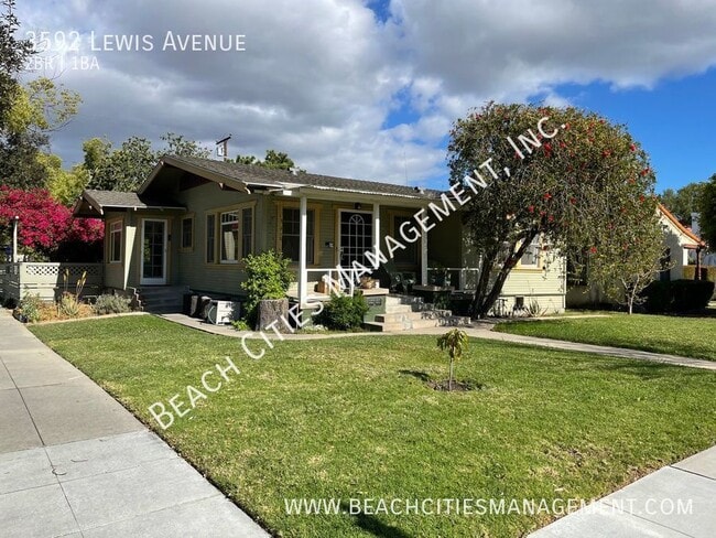 Building Photo - 3592 Lewis Ave