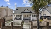 Photo - 1727 N Kenmore Ave House