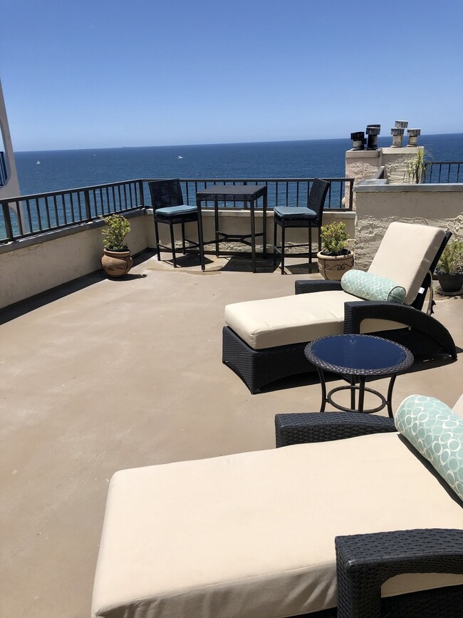 Photo - 555 Esplanade Unit 517