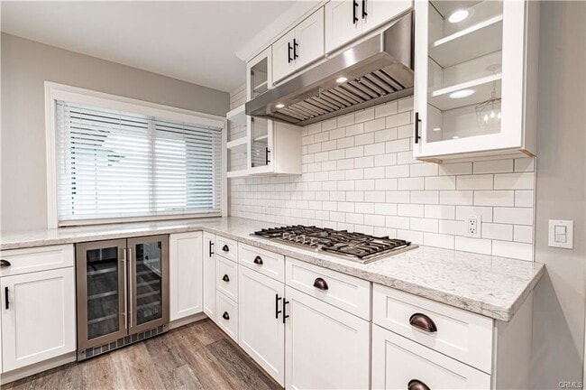 Photo - 4580 Hazelnut Ave