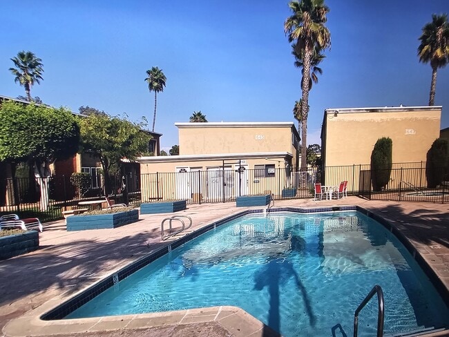 Building Photo - 1641 Pentecost Way Unit Pentecost Way