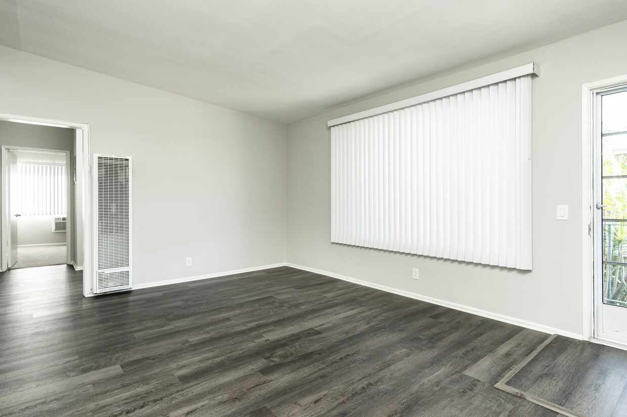 Floor Plan - 4760 Kester Ave. #19