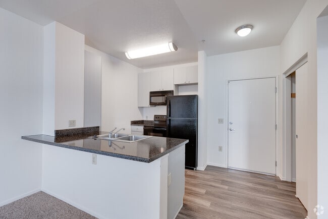 2BR, 1BA - 835SF - Helix at University Village
