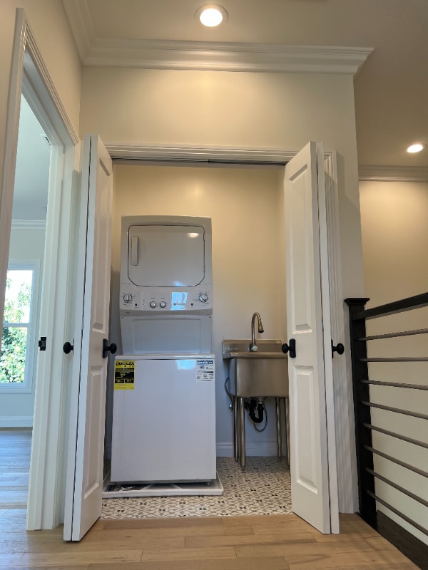 Photo - 203 S Meridith Ave