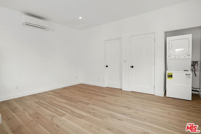 Photo - 2925 Marsh St Unit 1/2