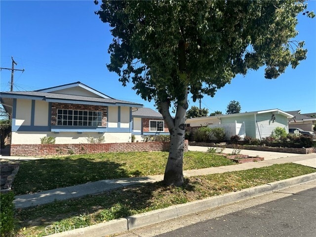 Photo - 1340 S Walnut St