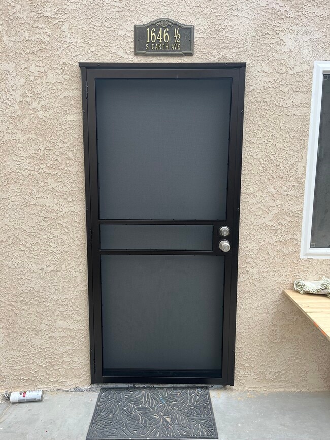 Photo - 1646 S Garth Ave Unit 1646 12