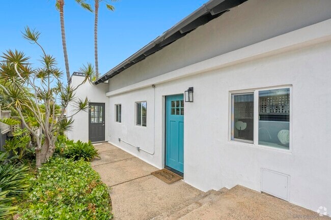 Building Photo - 215 N Granados Ave Rental