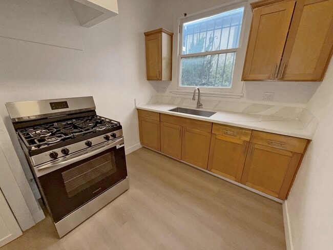 Photo - 2801 San Marino St Unit 2