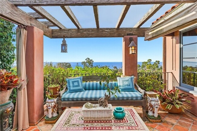 Building Photo - 260 High Dr