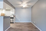 1BR, 1BA - 750SF - Dining Room - Rollingwood