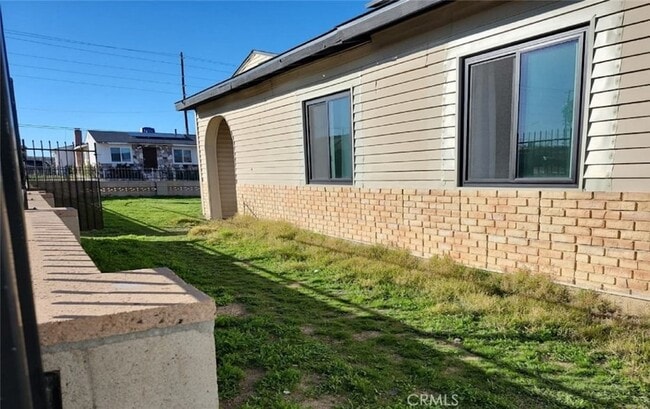 Photo - 611 Lillian Dr